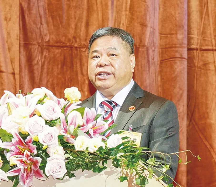 ◆ 王庭聰致辭。