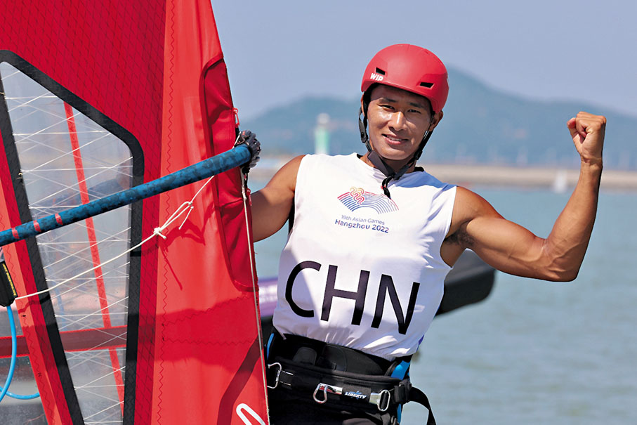 ◆畢焜指自己還未有資格成為「老將」。新華社