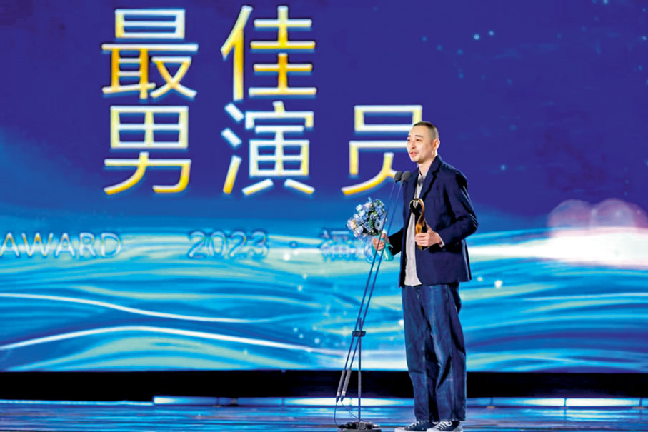 ◆吳洲凱憑《乘船而去》榮獲最佳男演員。