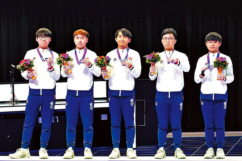 ◆香港電競隊以行動證明「打機」也可為港爭光。 香港文匯報記者麥鈞傑  攝