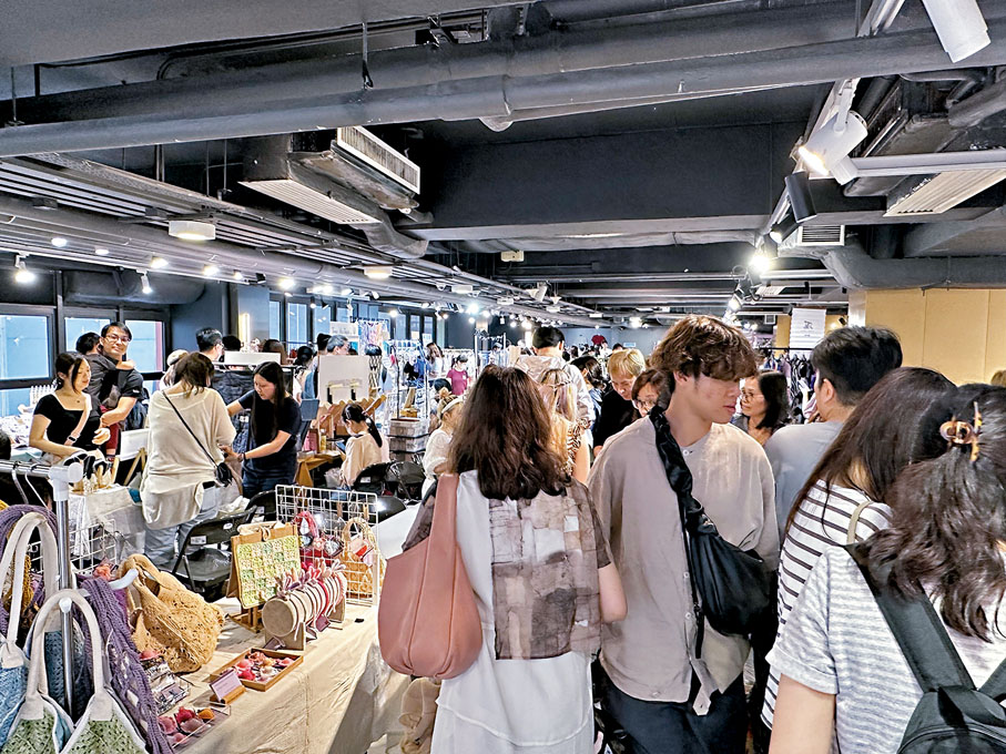 ◆D2 Place長期經營室內主題市集，有檔主表示對夜市較有興趣。