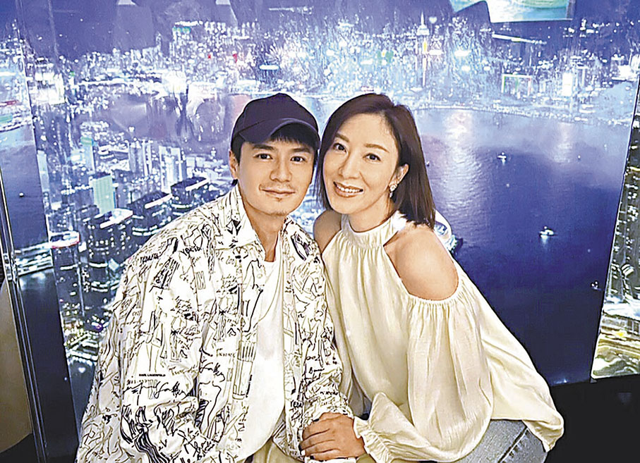 ◆羅子溢與楊茜堯重回當日舉行婚禮的酒店內一間餐廳慶祝。