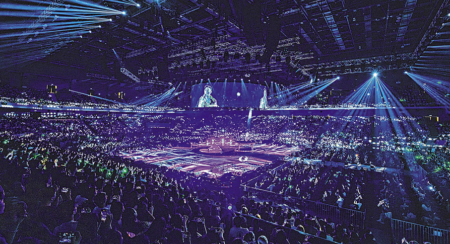 ◆MC將香港演唱會的四面台設計帶到澳門。