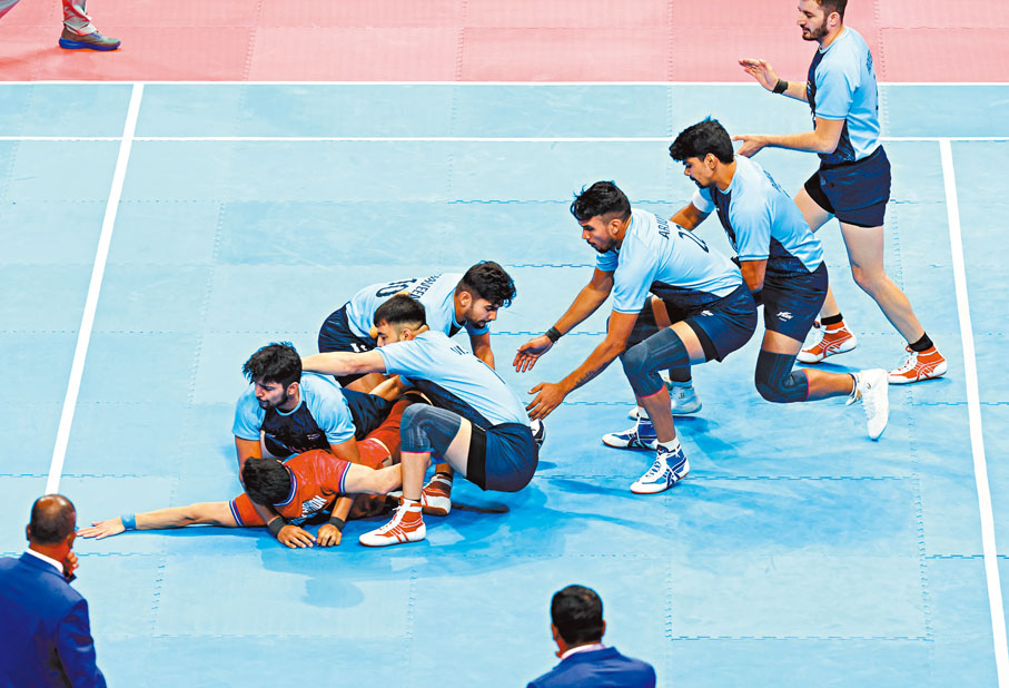 ◆卡巴迪—男子組A組：印度隊勝泰國隊。