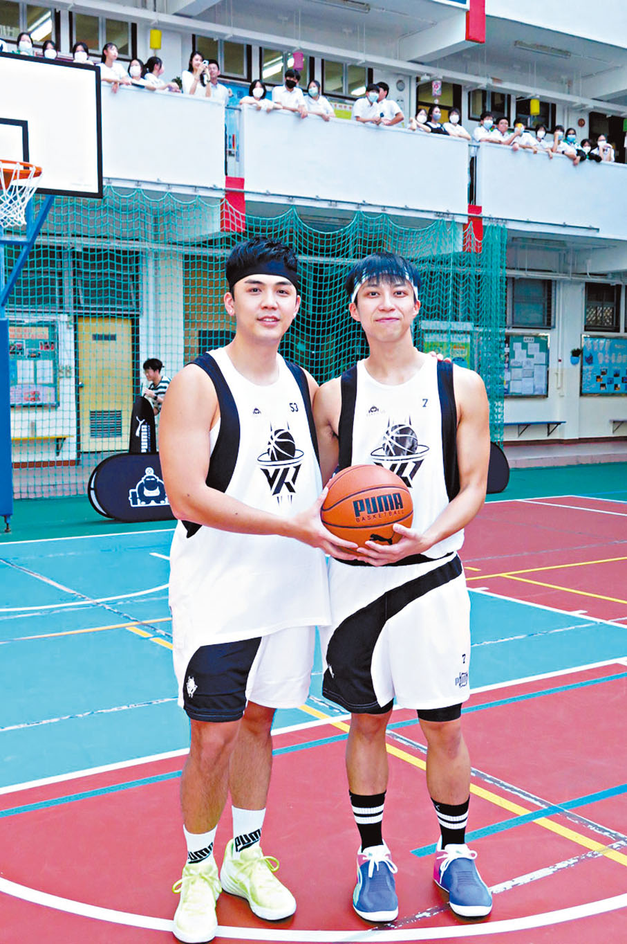 ◆伍富橋（左）與坤哥指一周起碼練一日波。