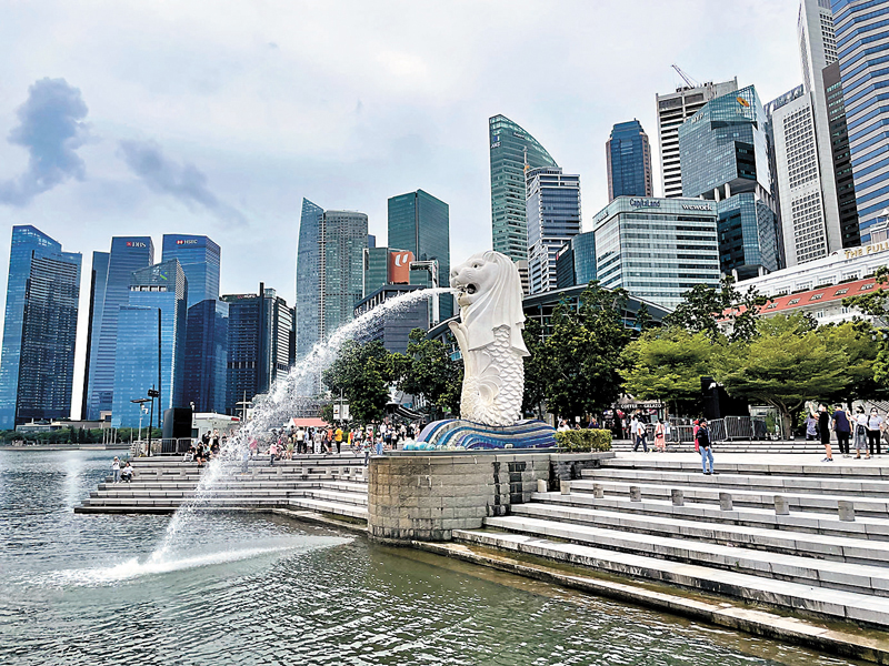 ◆彭博分析指出，新加坡因稅務政策、快速居留權及穩定的政局等，令其過去幾年的金融業表現大放異彩。 資料圖片