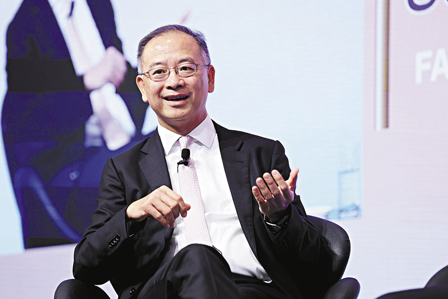 ◆余偉文表示，市場對聯繫匯率制度的信心仍然強勁。