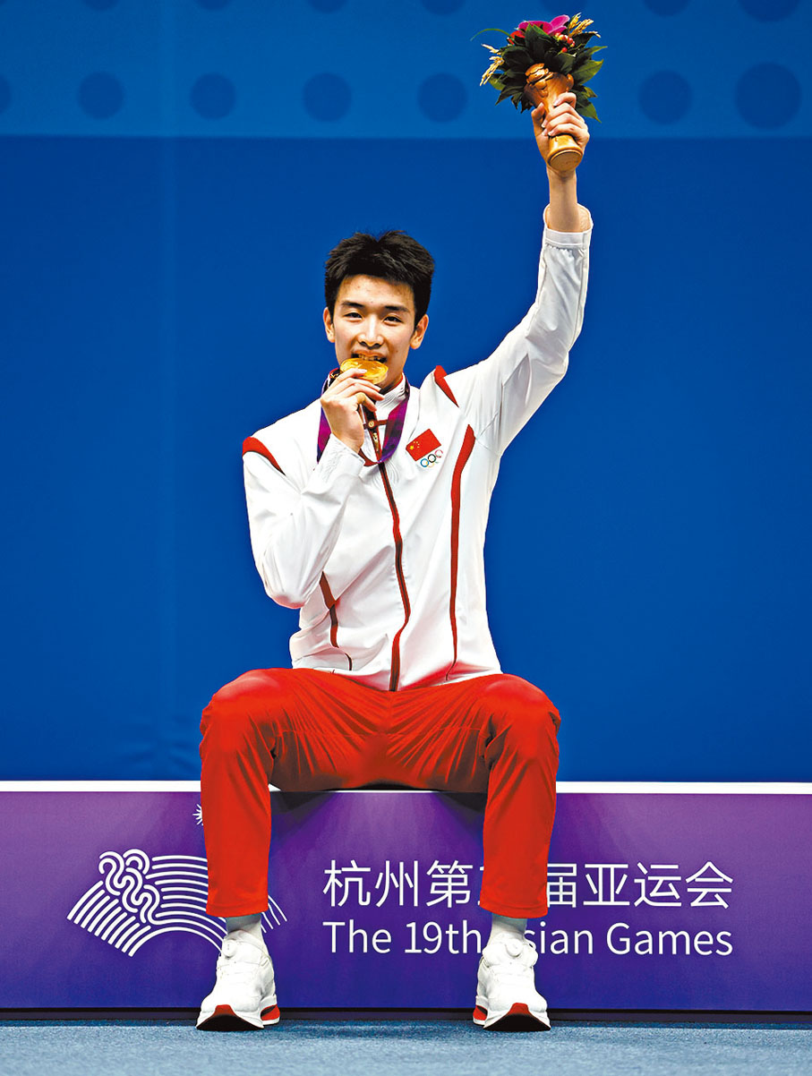 ◆李詩灃在領獎台上。  新華社