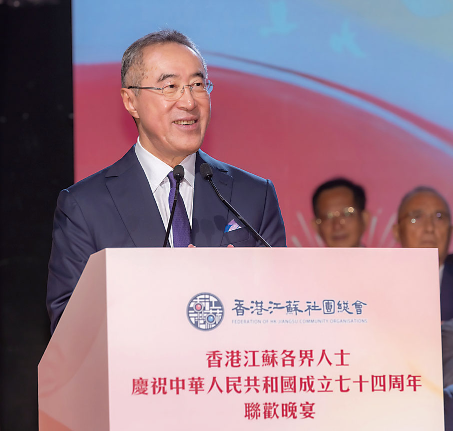 ◆香港江蘇社團總會創會會長唐英年致辭。