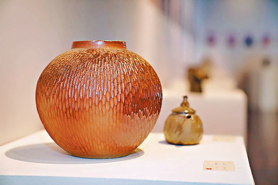 ◆胡孝鵬作品《花器》