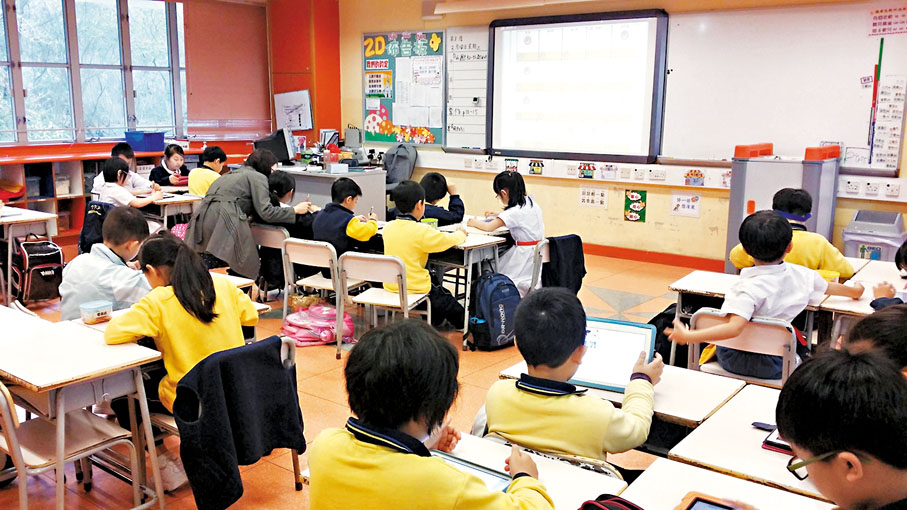 ◆作為教育工作者，要「知其心，然後能救其失」。圖為一所學校的上課情況。資料圖片