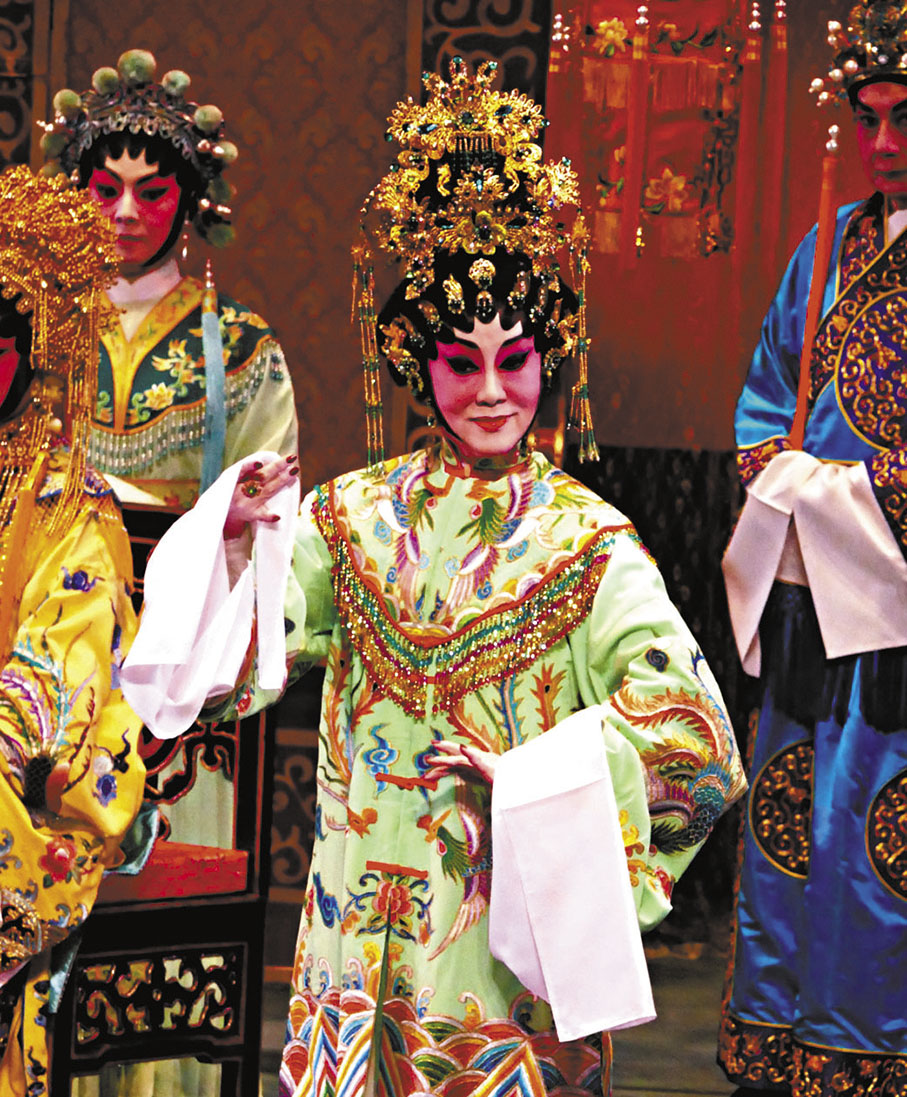 ◆鄭詠梅能文能武，是現今的萬能花旦。