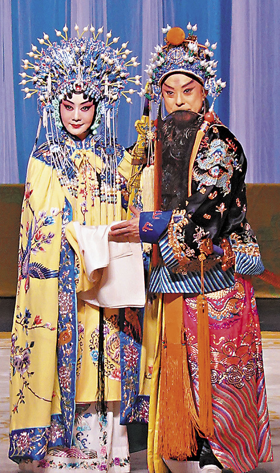 ◆于魁智和李勝素在《龍鳳呈祥》的演出。