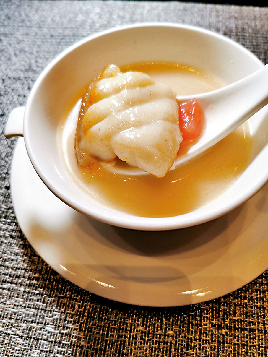 ◆鮮茄嫩豆腐龍躉湯