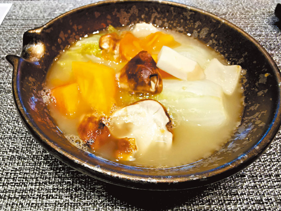 ◆鮮姬松茸黃湯萬壽果