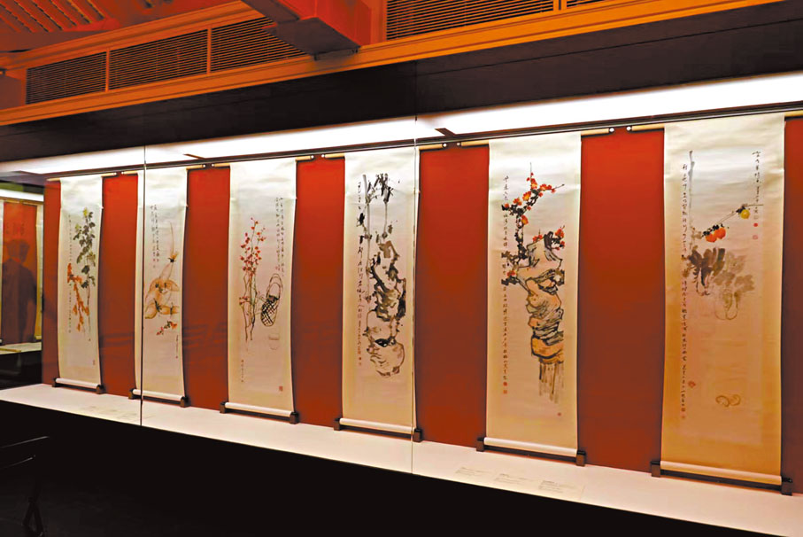 ◆「嶺海風韻：饒宗頤與嶺南四君子合作畫」展覽現場