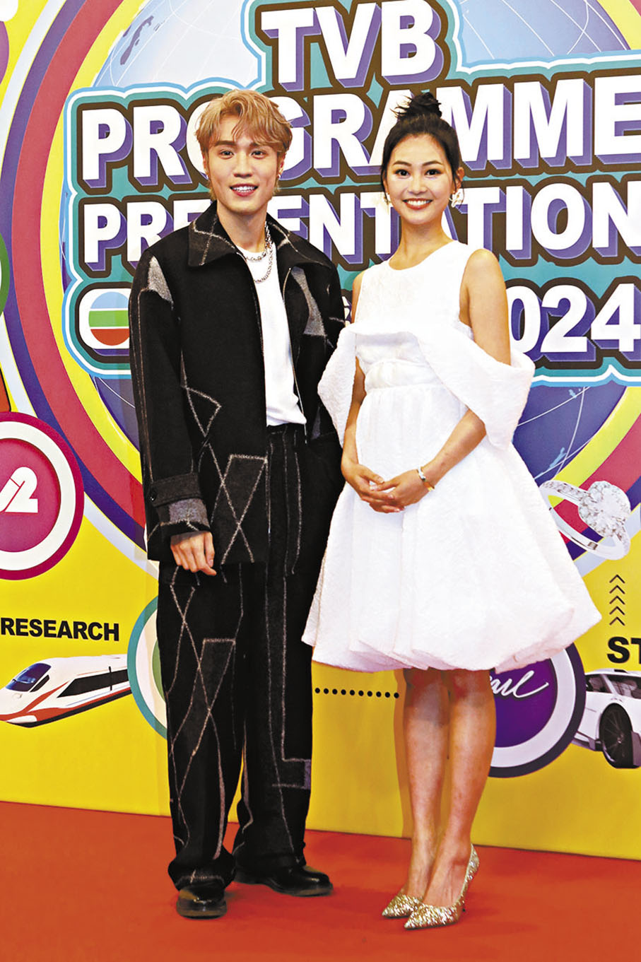 ◆緋聞男女丁子朗和郭柏妍以黑白配亮相。