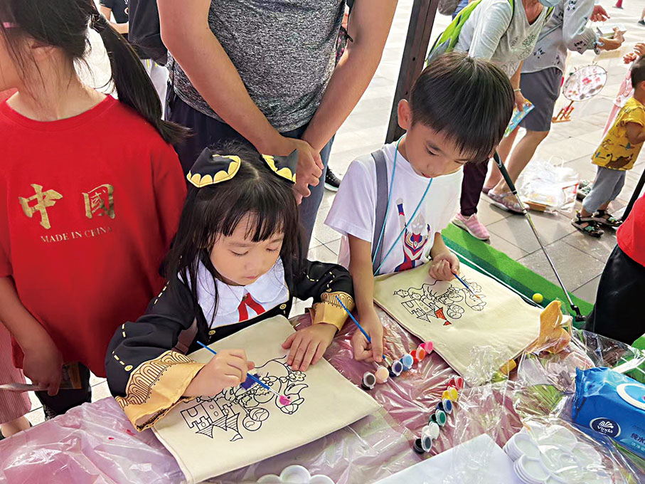 ◆攤位遊戲培養了孩子們的愛國意識，民族自豪感。