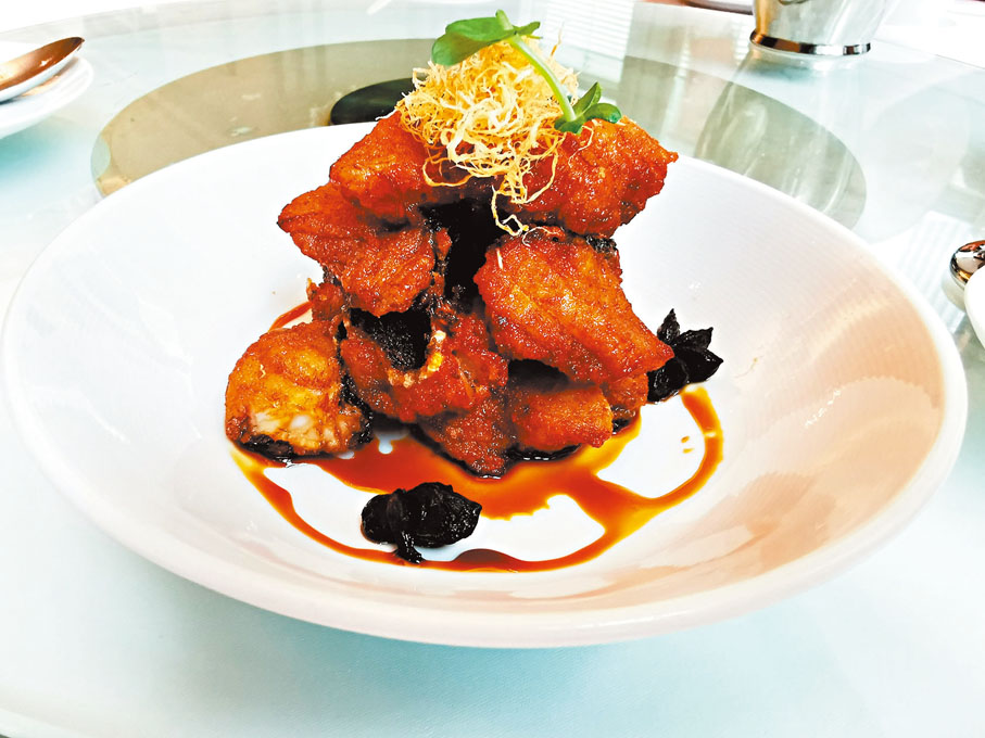 ◆「蜜汁煙燻筍殼魚」