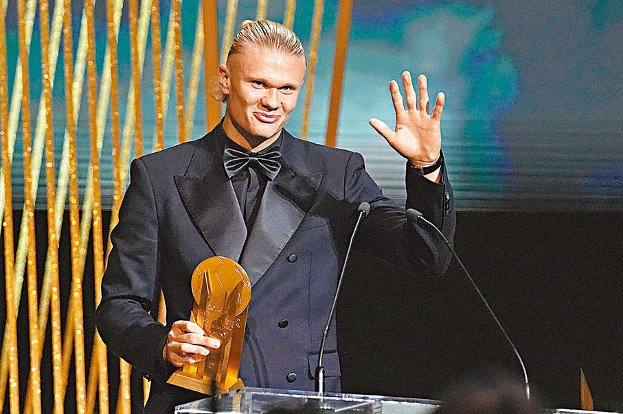 ◆夏蘭特摘下「梅拿獎」，獲得最佳前鋒的稱號。  美聯社