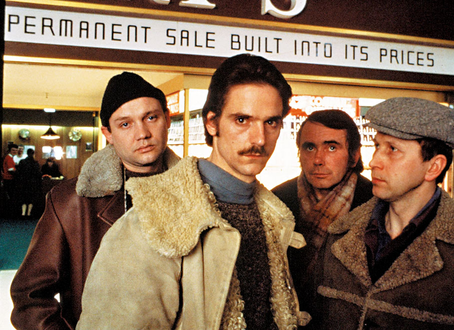 ◆《披星戴月》