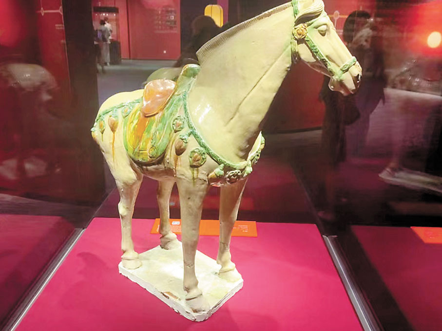 ◆昭陵博物館藏三彩馬