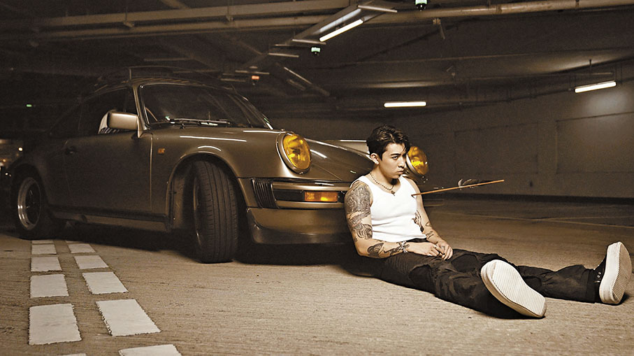 ◆Tyson Yoshi出動古董名車拍MV。