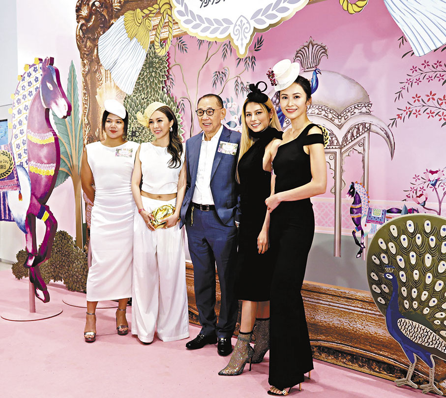 ◆左起:鄧小巧、劉倩婷、楊受成、Gin Lee與湯怡。
