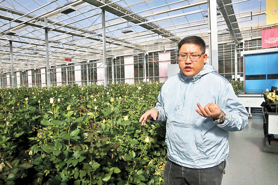 ◆臨夏百益億農國際鮮花港有限責任公司副總經理李澤田。香港文匯報記者郭濤 攝