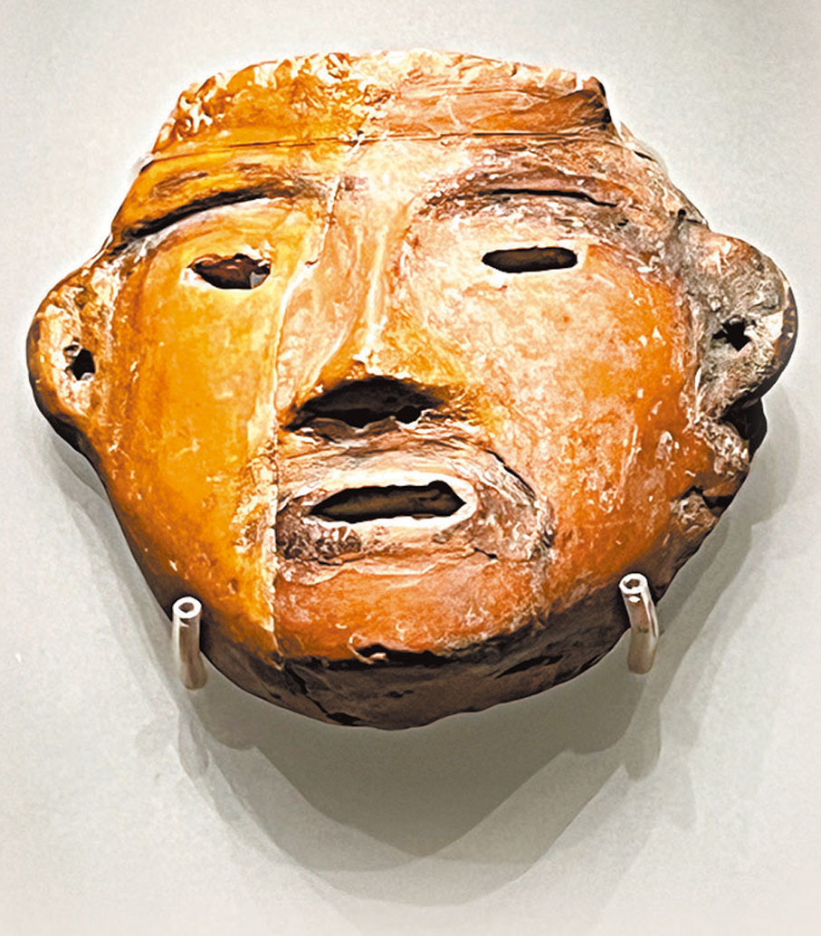 ◆陝西寶雞北首嶺遺址的細泥紅陶人面像