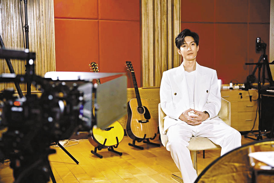 ◆陳楚生獻唱《向海而生》。