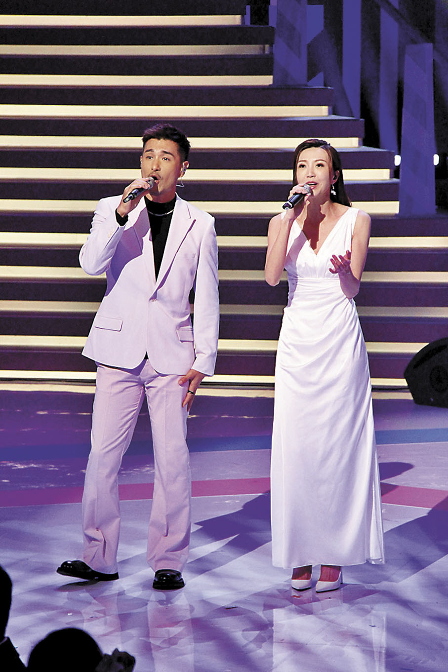 ◆陳展鵬和吳若希前晚合唱演出。