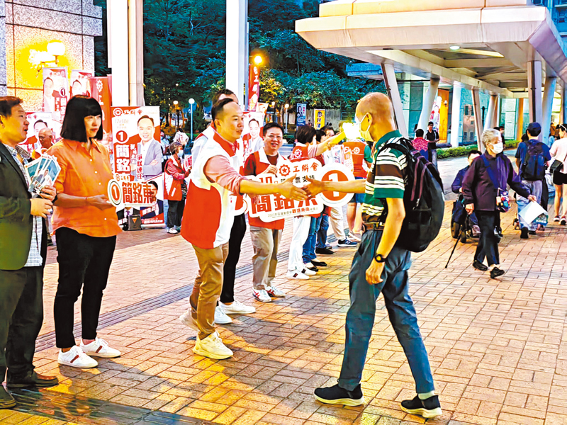 ◆簡銘東獲市民支持。 香港文匯報記者林熹  攝