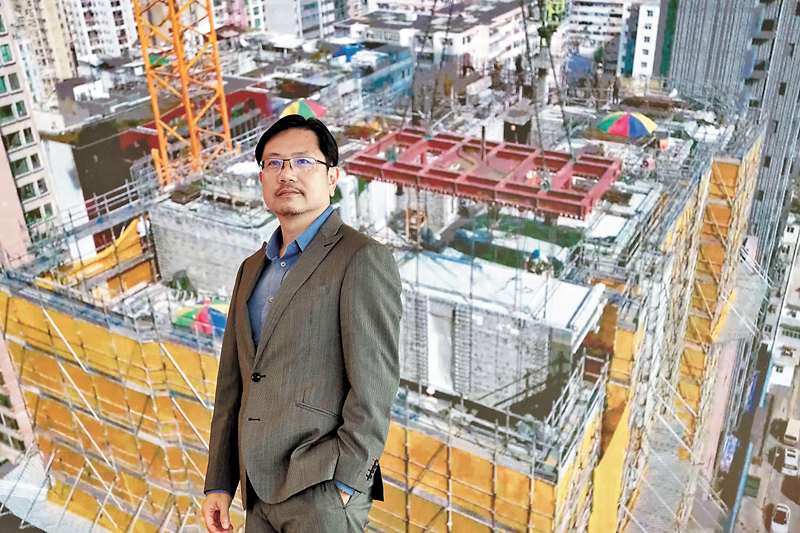 ◆羅日榮表示，MiC可以減少工人在高空工作時間，令工作環境更安全。香港文匯報記者涂穴 攝