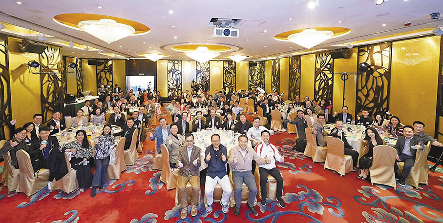 ◆第三屆會計師持續專業進修嘉年華昨日舉行，現場嘉賓合影。