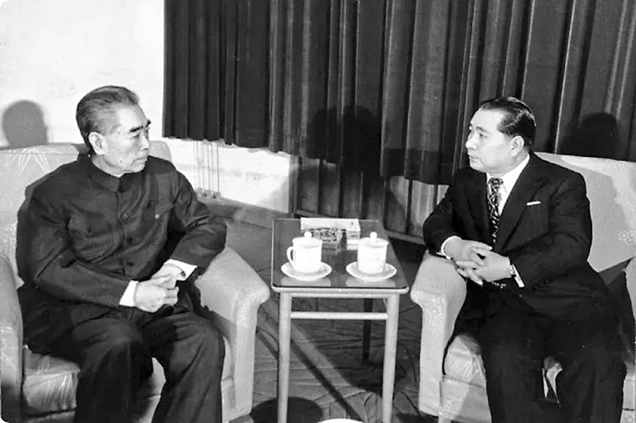 ◆1974年,周恩來在北京三○五醫院會見池田。 網上圖片