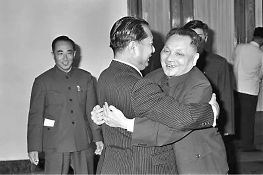 ◆1975年,鄧小平會見第三次訪華的池田。 網上圖片