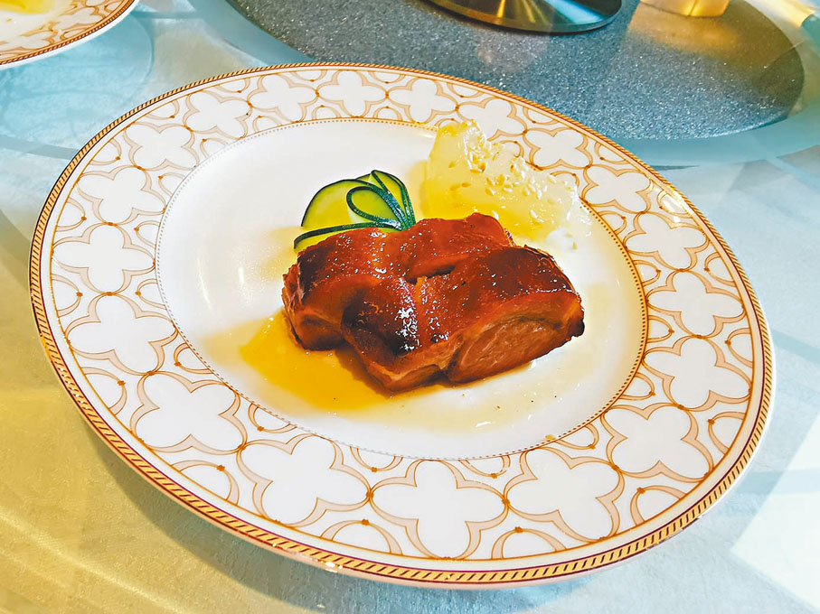 ◆葱油海蜇頭＋蜜汁西班牙叉燒