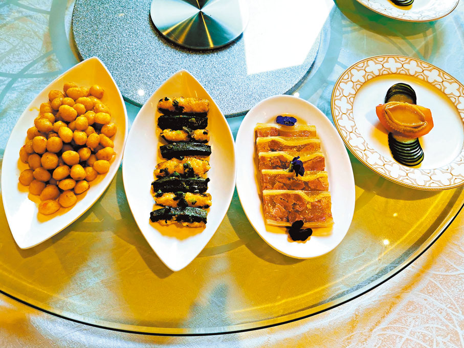 ◆龍逸軒小食酒：醉鮮鮑魚、百花釀秋葵、椒鹽銀杏、鎮江餚肉