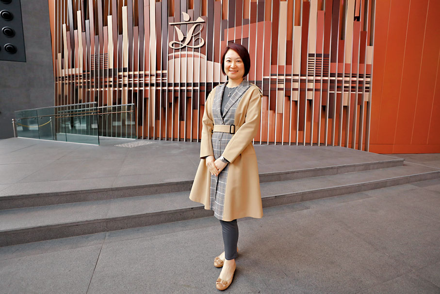 ◆李慧琼接受香港文匯報訪問時表示，對未來區議員有三點期待，包括成為政府政策的宣傳者、解決市民問題的實幹者、擔任市民政府之間的好橋樑。香港文匯報記者黃艾力  攝