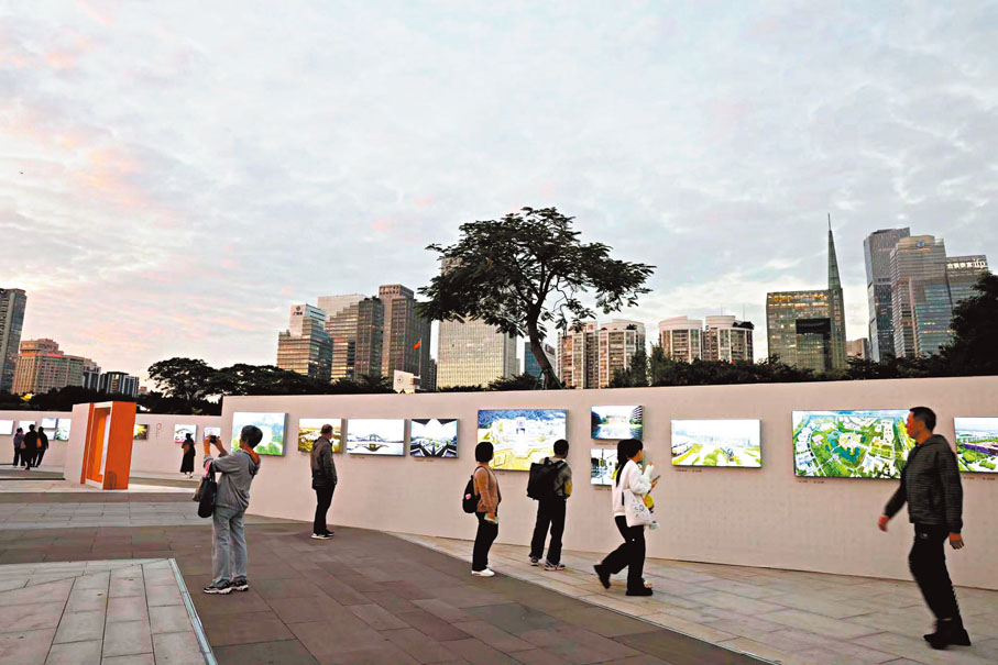 ◆攝影展走入戶外，廣州市民開啟驚喜偶遇。