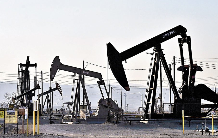 ◆今半年來地緣政局不穩，市場憂慮影響國際原油的供應面，因而推升油價。 資料圖片