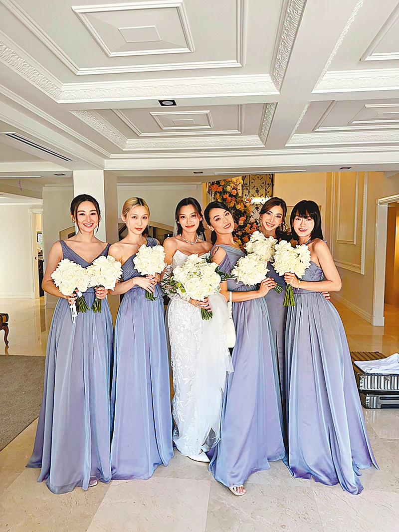 ◆高海寧(左一)和廖子妤(右一)擔任姊妹團。