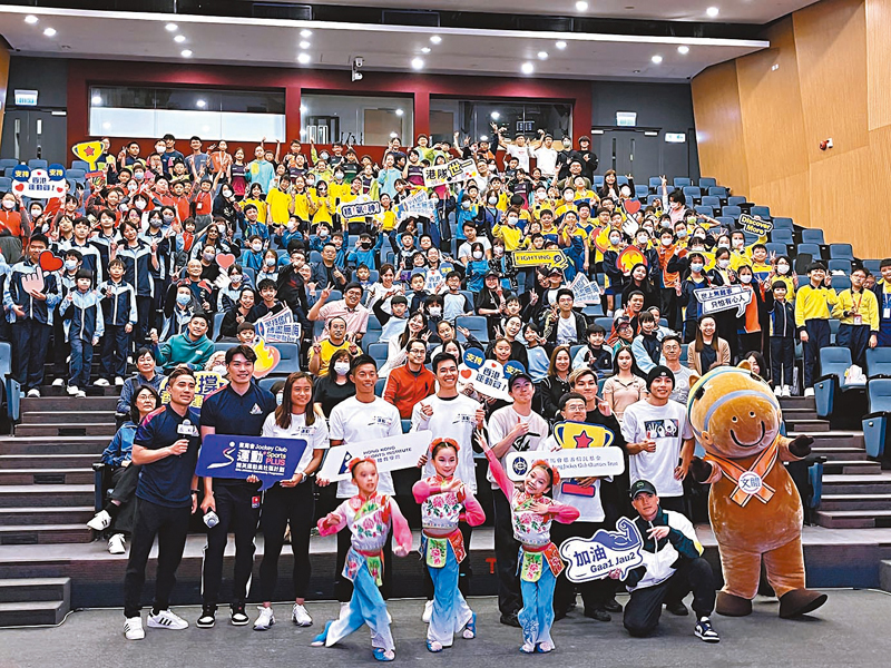 ◆五名亞運獎牌運動員昨與學生分享育成之路。