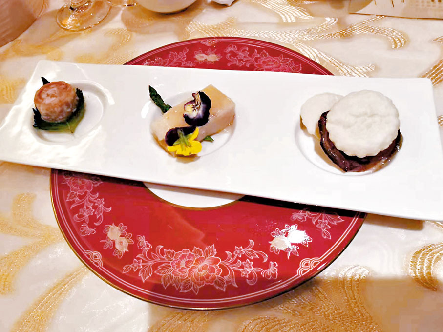 ◆鳳凰爭鳴（即百花雞、野雞卷、金錢雞）