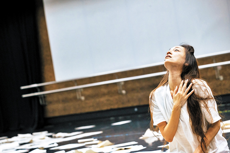  ◆《女書》也關照女性的私密表達。圖為排練照。  攝影：Worldwide Dancer Project