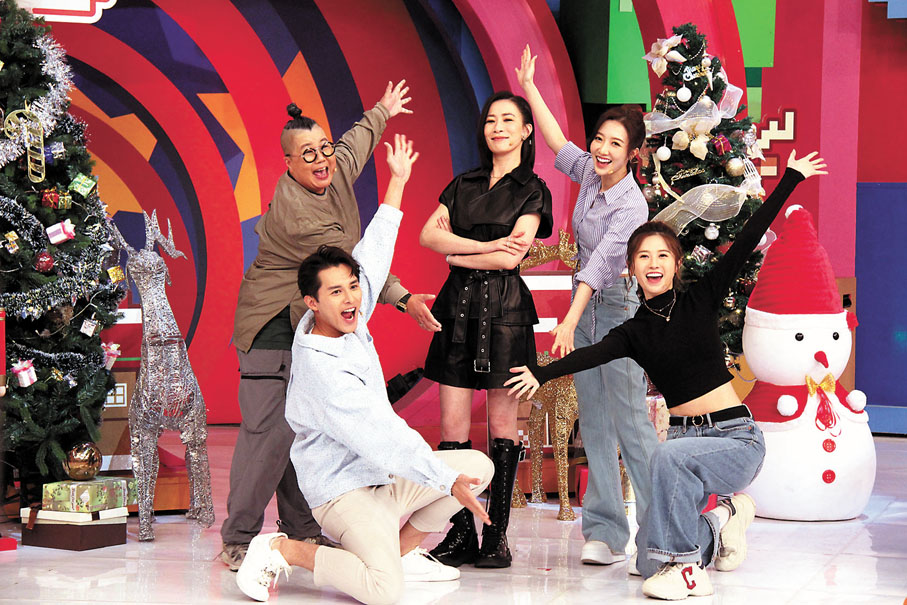 ◆上《獎門人》節目，「Man姐」都有「文家軍」拱照。