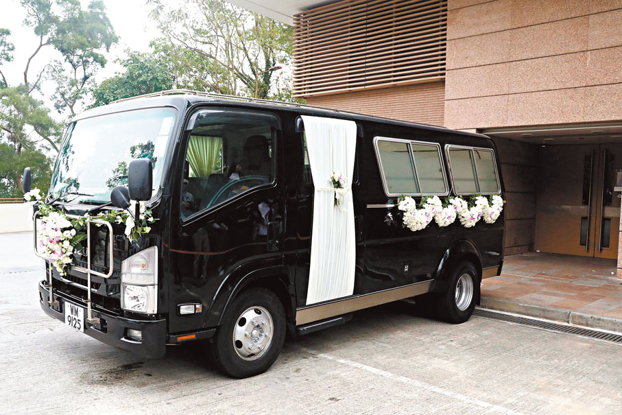 ◆劉德華父親劉禮出殯。