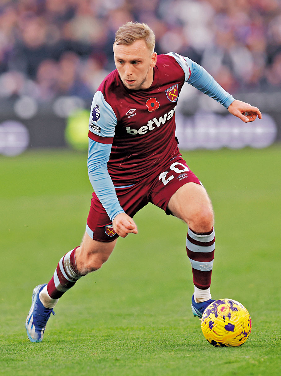 ◆韋斯咸前鋒查洛保雲今季狀態對辦。 資料圖片