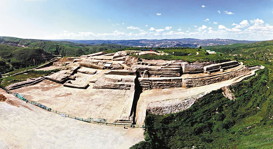 ◆石峁遺址皇城台的轉角浮雕。 網上圖片